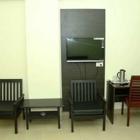 Kadapa Sri Srinivasa Residency酒店 外观 照片