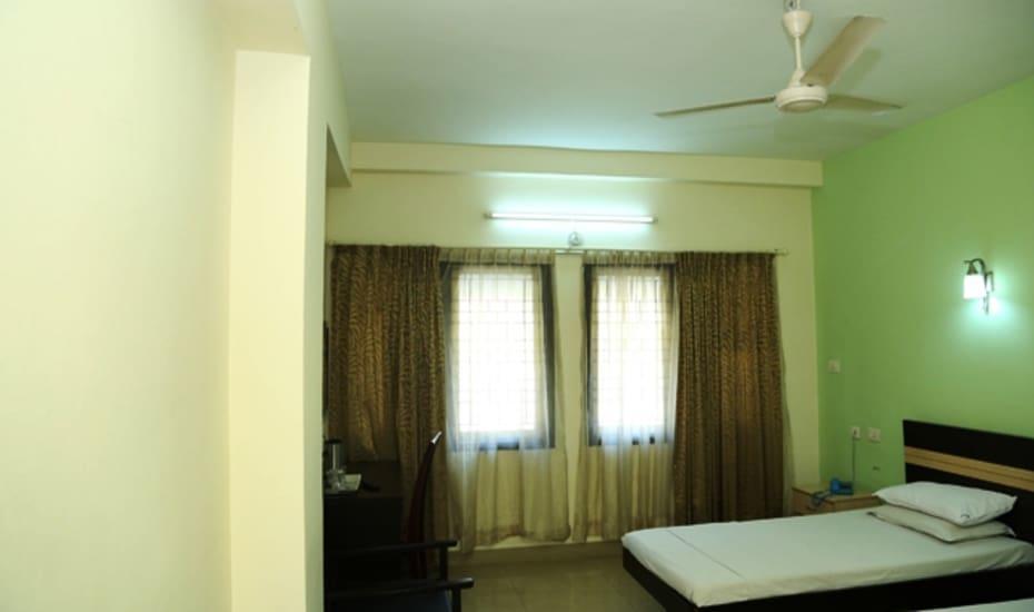 Kadapa Sri Srinivasa Residency酒店 外观 照片